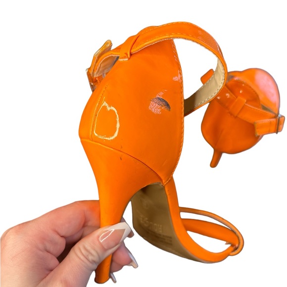 Neon Orange Heels Size 8 1/2 - Picture 7 of 11